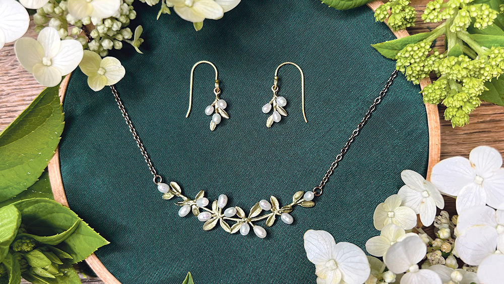 Win a Flowering Thyme necklace and earring set Worth £273!