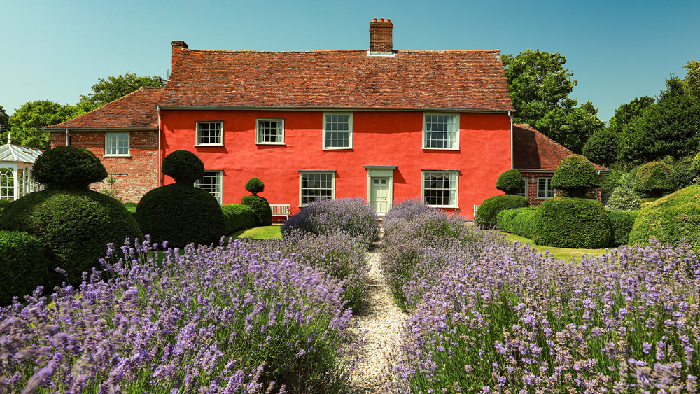 Win a long weekend for 10 in the finest country house in Suffolk, Worth £1,700!