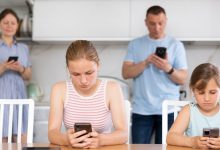 Family dinner phones